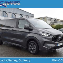 Ford Tourneo Custom 2025