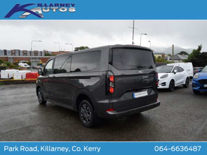 Ford Tourneo Custom 2025