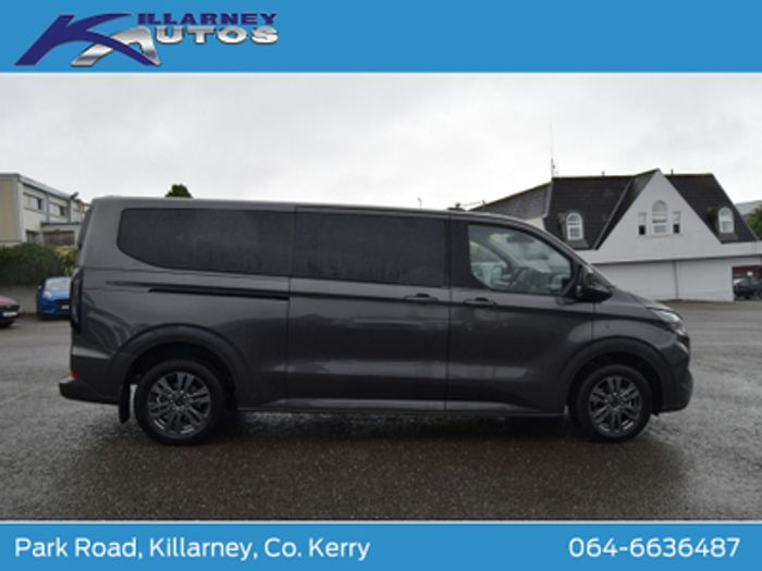 Ford Tourneo Custom 2025