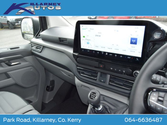 Ford Tourneo Custom 2025