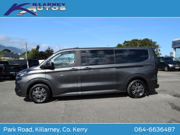 Ford Tourneo Custom 2025