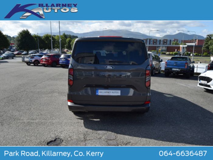 Ford Tourneo Custom 2025