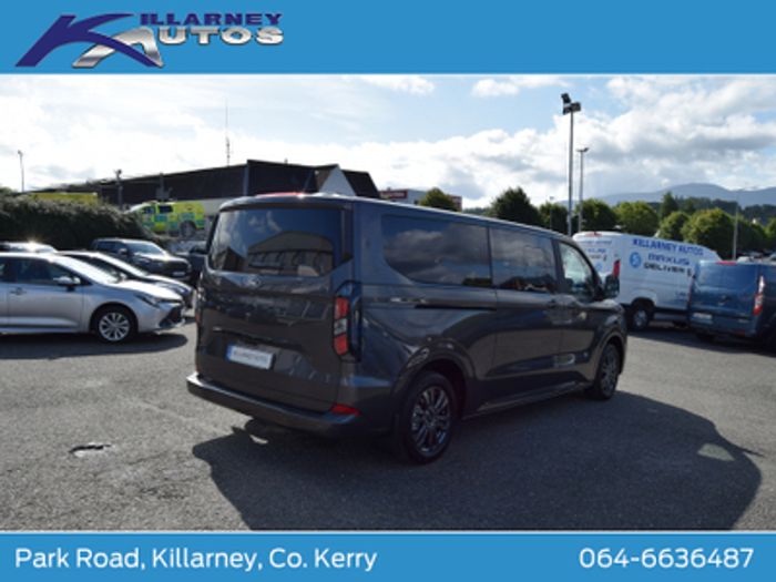Ford Tourneo Custom 2025
