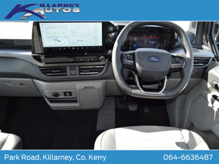 Ford Tourneo Custom 2025
