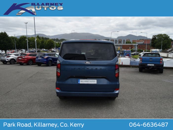 Ford Tourneo Custom 2025