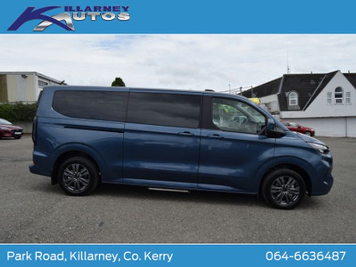 Ford Tourneo Custom 2025