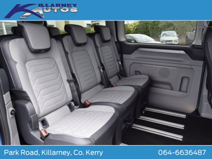 Ford Tourneo Custom 2025