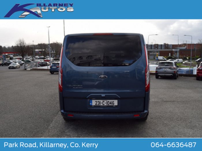 Ford Tourneo Custom 2023