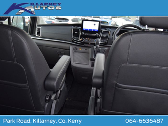 Ford Tourneo Custom 2023