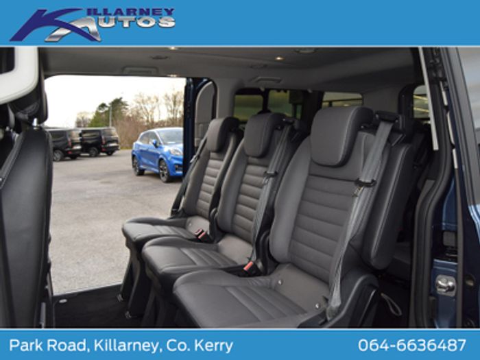 Ford Tourneo Custom 2023