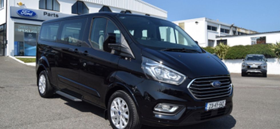 Ford Tourneo Custom 2023