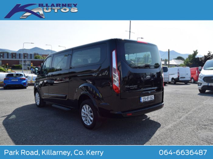 Ford Tourneo Custom 2023