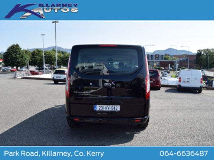 Ford Tourneo Custom 2023