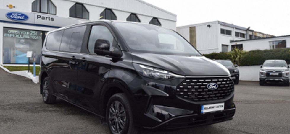 Ford Tourneo Custom 2025