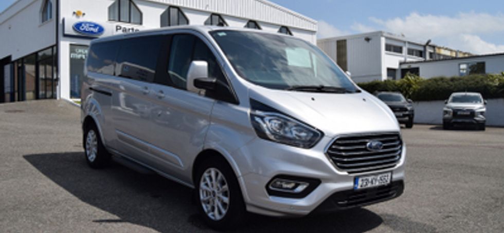 Ford Tourneo Custom 2023