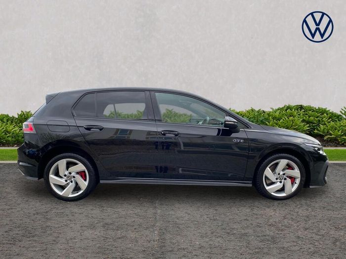 Volkswagen Golf 2025
