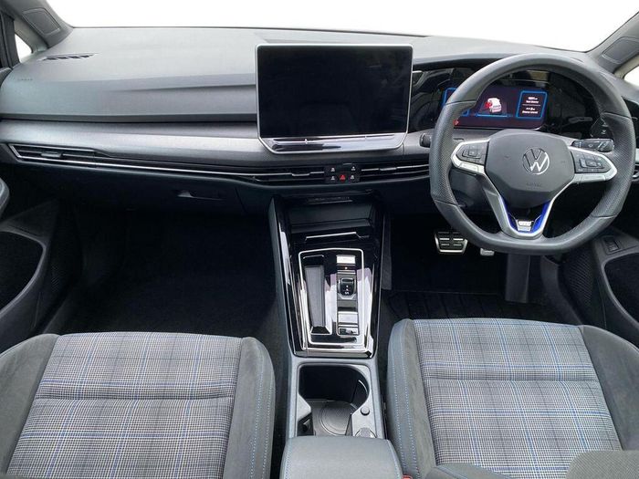 Volkswagen Golf 2025