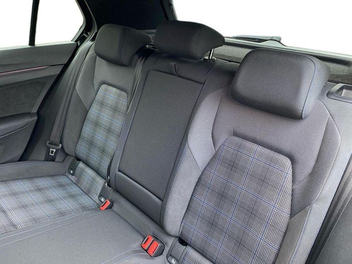 Volkswagen Golf 2025