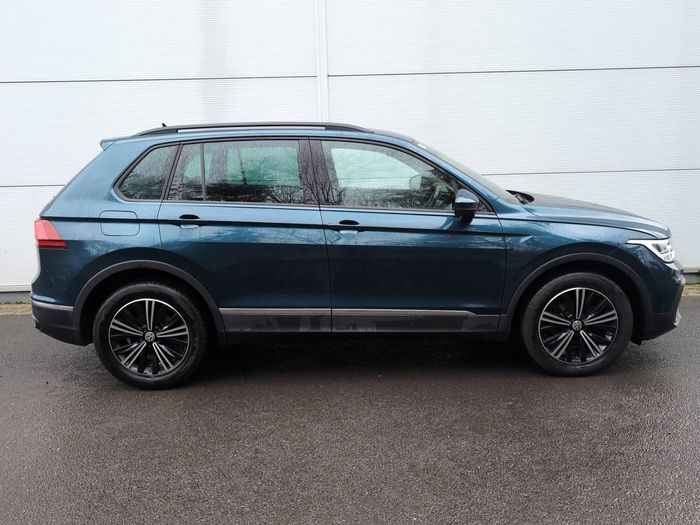 Volkswagen Tiguan 2024