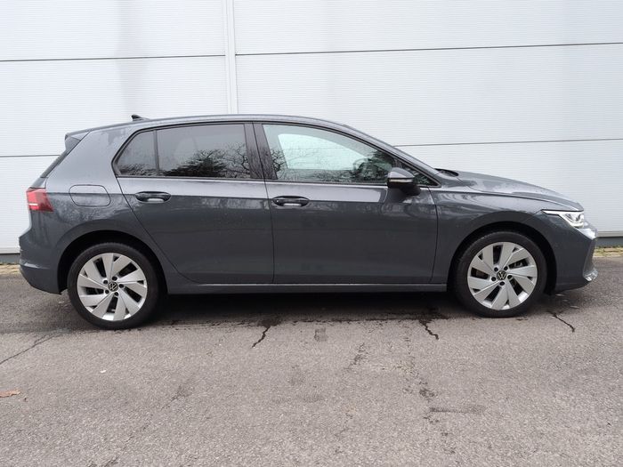 Volkswagen Golf 2025