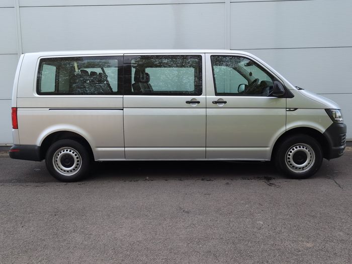 Volkswagen Shuttle 2016