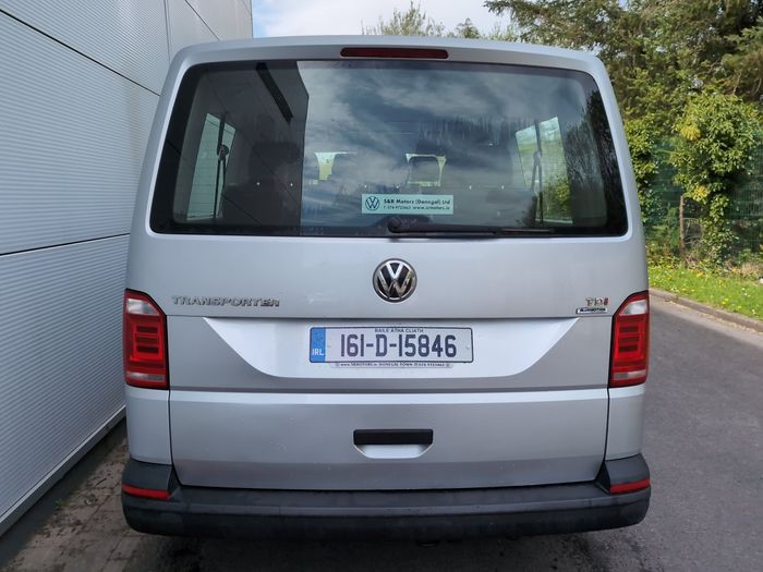 Volkswagen Shuttle 2016