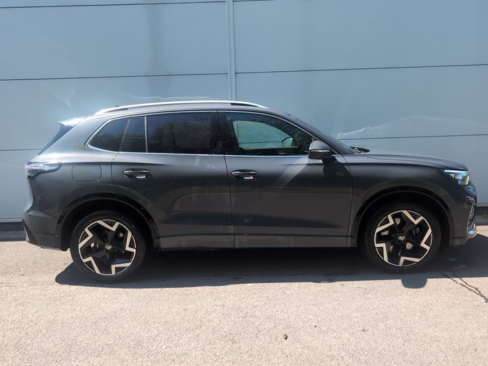 Volkswagen Tiguan 2024