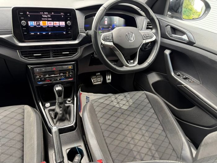 Volkswagen T-Cross 2024
