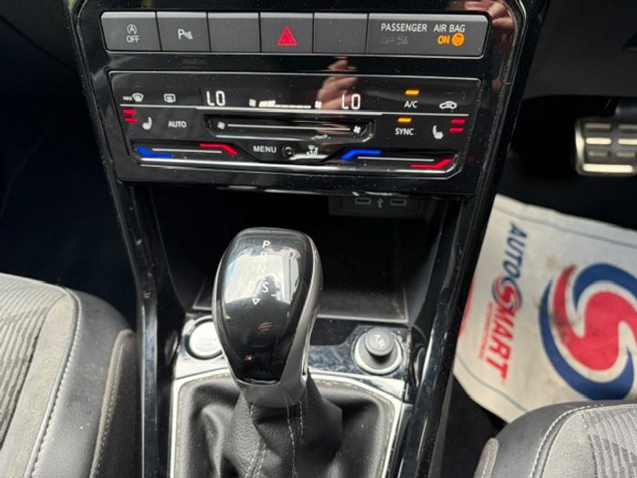 Volkswagen T-Cross 2024
