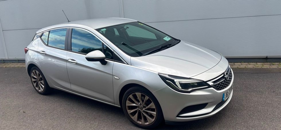 Opel Astra 2016
