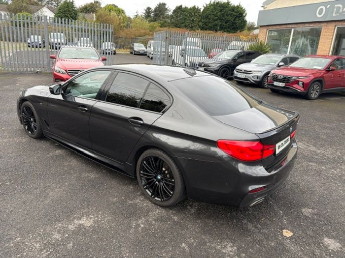 BMW 5 Series 2021