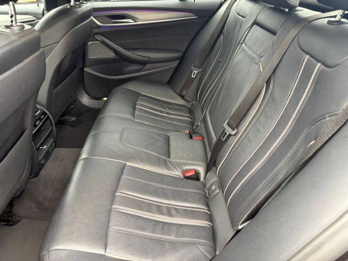 BMW 5 Series 2021