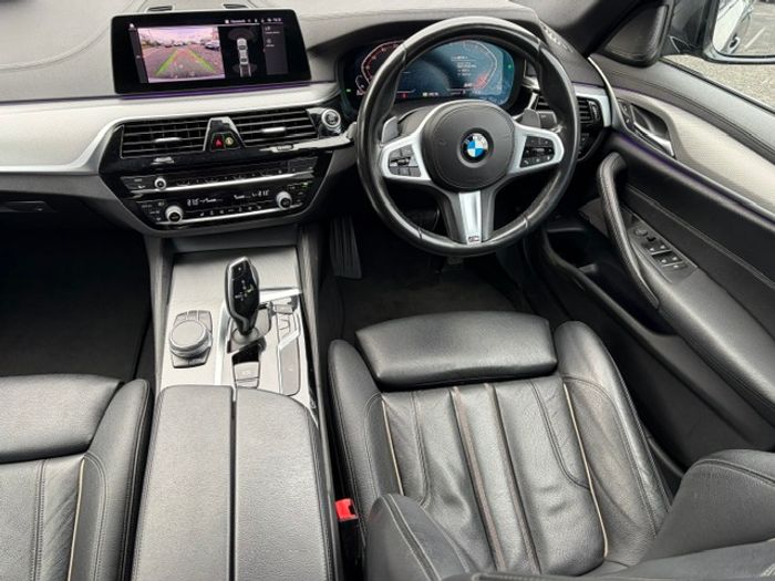 BMW 5 Series 2021