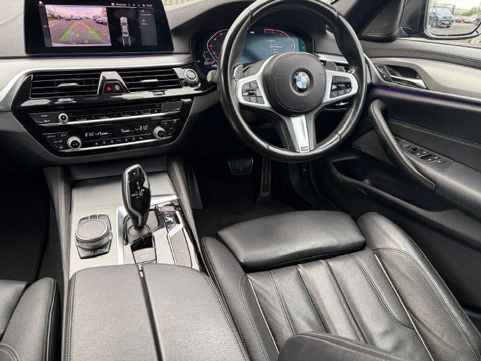 BMW 5 Series 2021