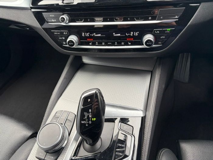 BMW 5 Series 2021