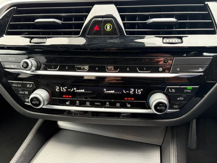 BMW 5 Series 2021