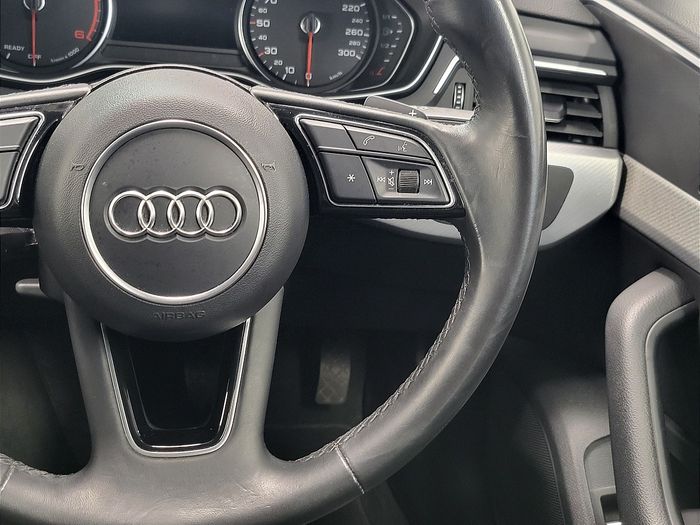 Audi A4 2021