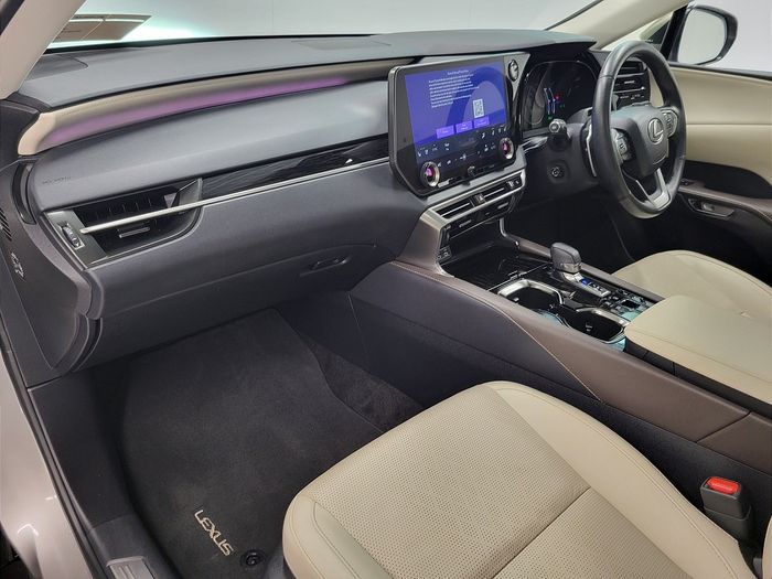 Lexus RX 2025