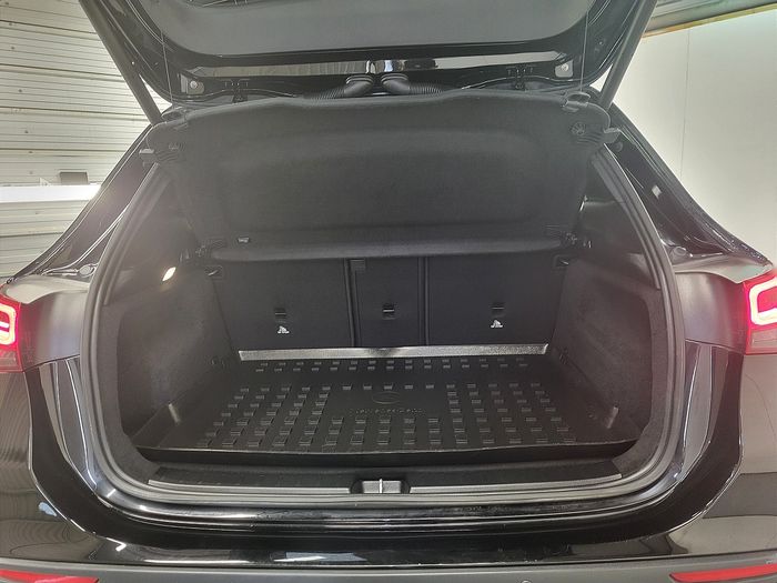 Mercedes-Benz GLA 2023