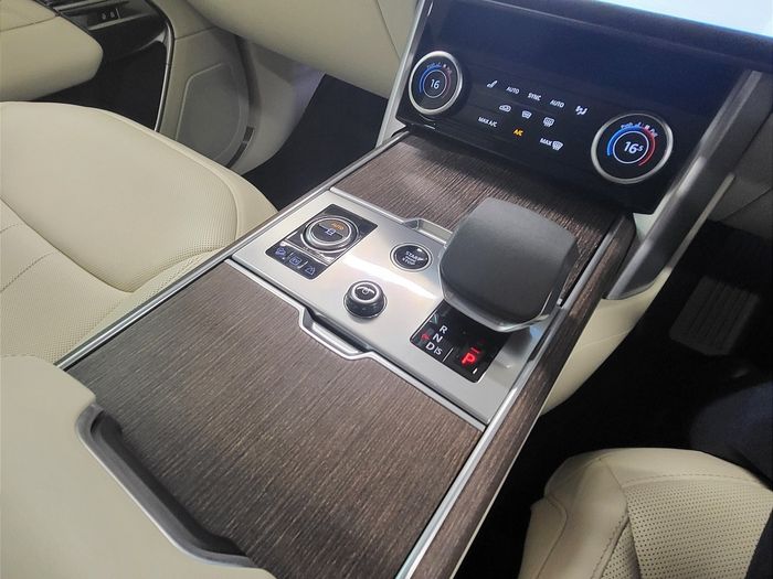 Land Rover Range Rover 2023