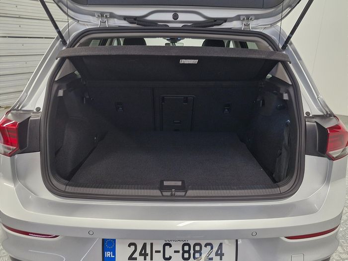 Volkswagen Golf 2024