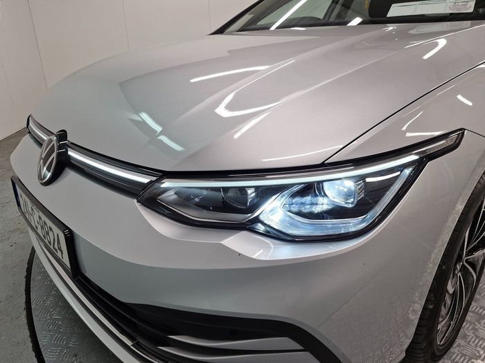 Volkswagen Golf 2024