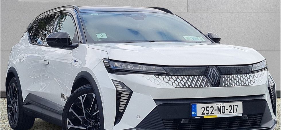 Renault Scenic E-Tech 2025