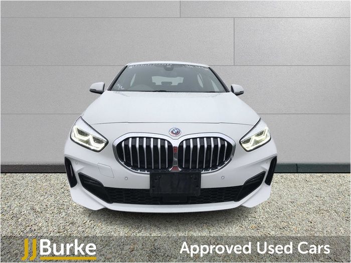BMW 1 Series 2023