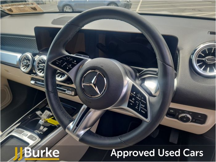 Mercedes-Benz GLB 2024