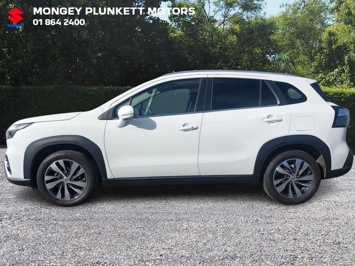 Suzuki S-CROSS 2023