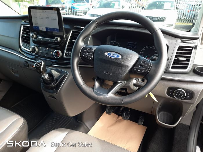 Ford Tourneo Custom 2023
