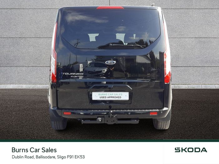 Ford Tourneo Custom 2023