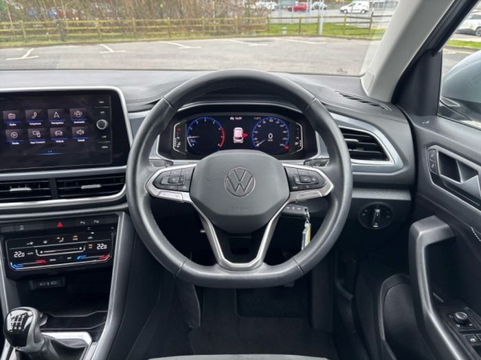 Volkswagen T-Roc 2024