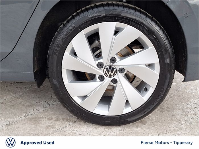 Volkswagen Golf 2025